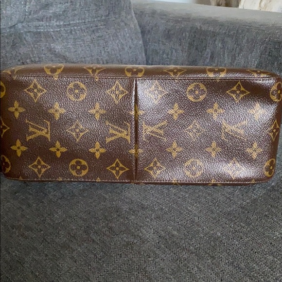 ***SOLD***Louis Vuitton Large Looping Bag - Picture 8 of 16